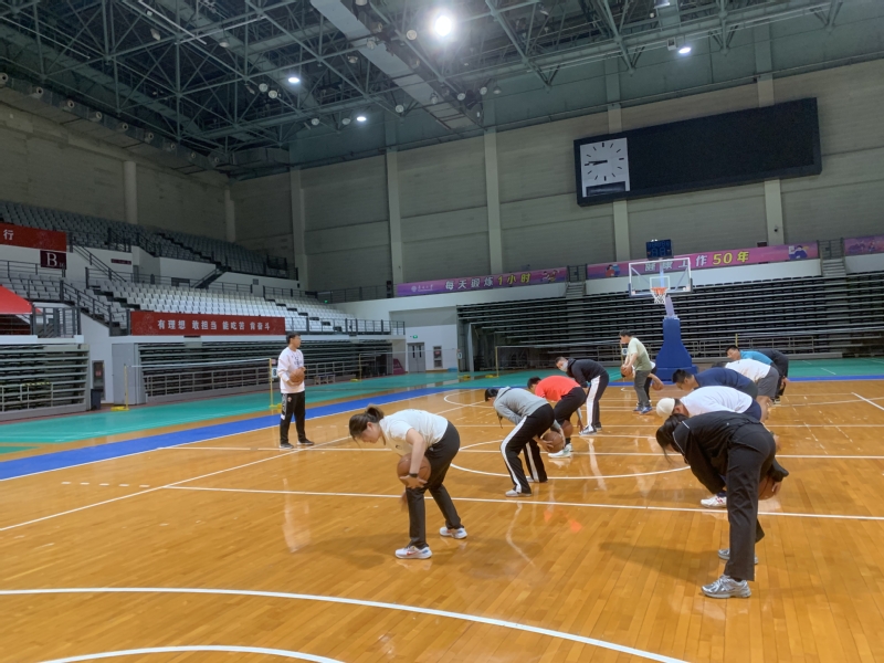 上届意甲冠亚军输球！朱婷10分无缘决赛，边攻低迷科内新赛季首败