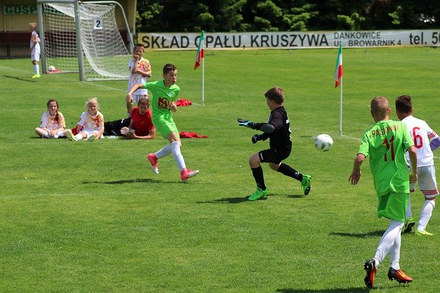 大罗：我告诉内马尔世界杯前一年只能训练、吃饭和睡觉