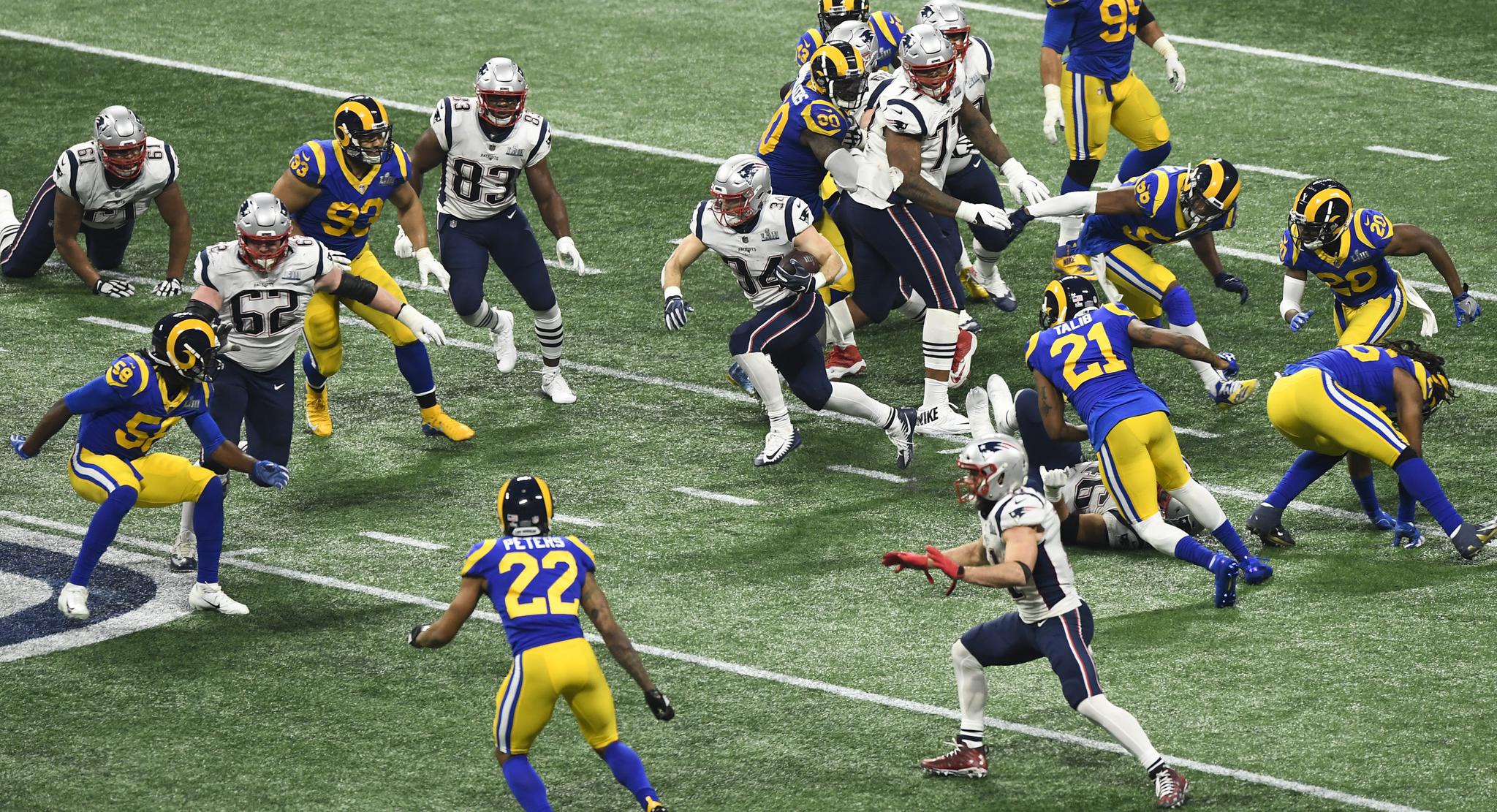 霍芬海姆vs奥格斯堡：曹法尔、奥利弗-鲍曼首发，法比安-里德、泽西格尔出战